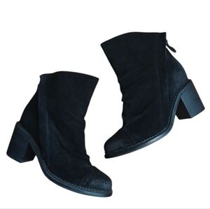 Sbicca Millie Block Heeled Ankle Boots Women's Black Distressed Suede Booties